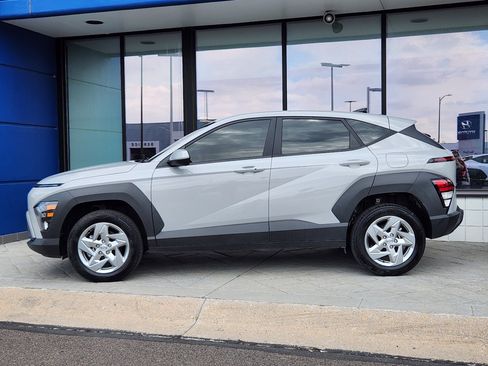 Certified 2024 Hyundai Kona SE AWD/4WD image 2