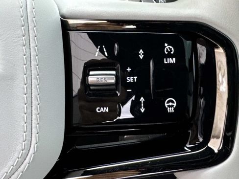 Certified 2025 Land Rover Range Rover Sport Autobiography AWD/4WD image 28