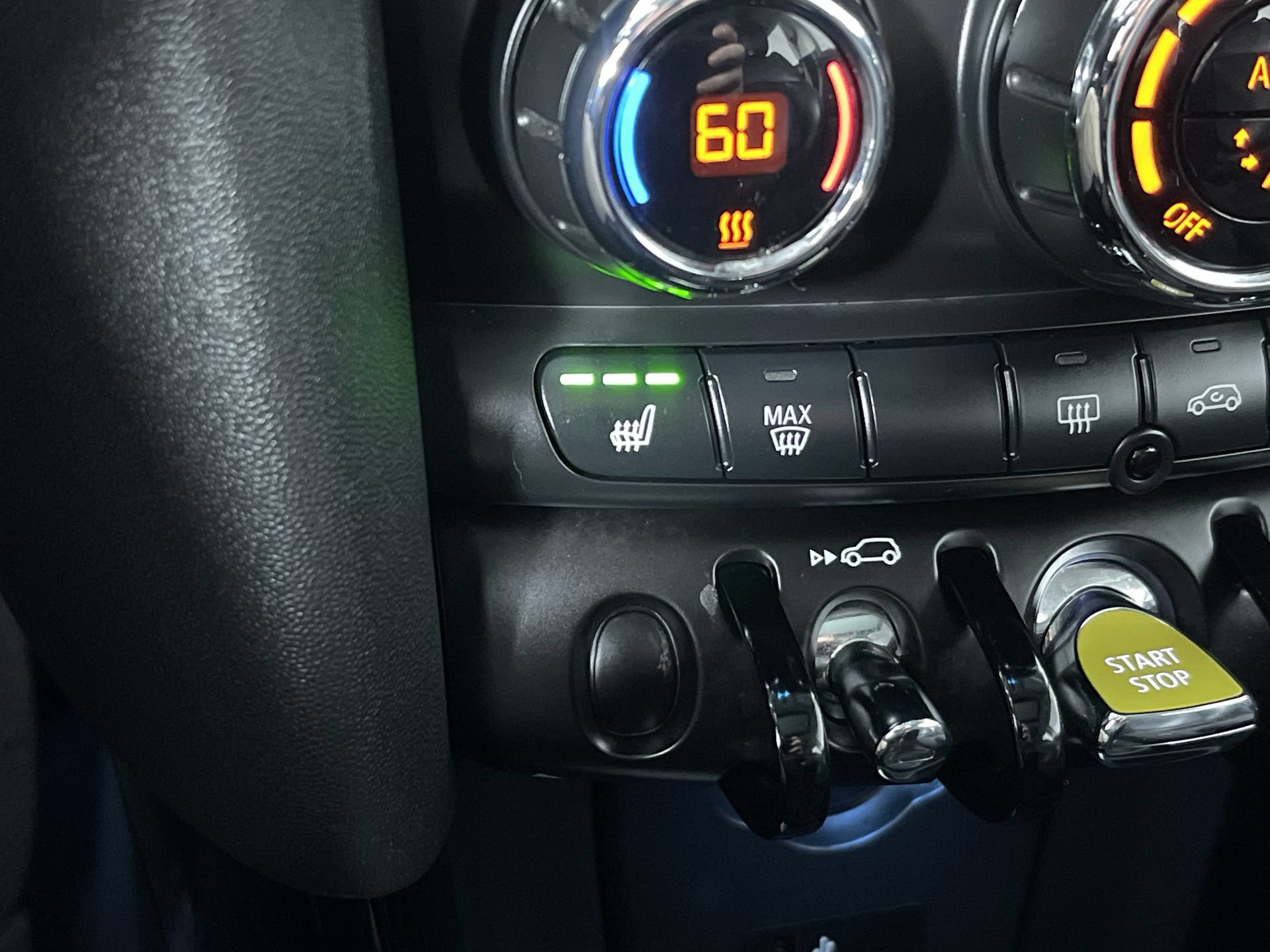Used 2023 MINI Cooper SE FWD image 21