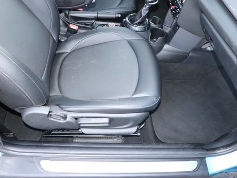 Used 2016 MINI Cooper 2-Door Hardtop image 31