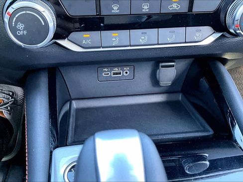 Used 2025 Nissan Altima 2.5 SR AWD/4WD image 33