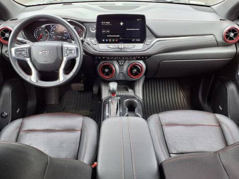 Certified 2023 Chevrolet Blazer RS w/ Enhanced Convenience Package FWD image 9
