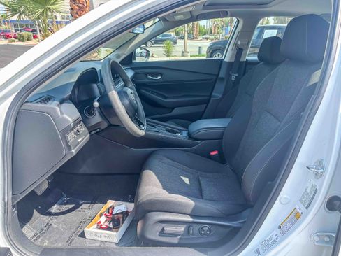 Certified 2025 Honda Accord SE image 20