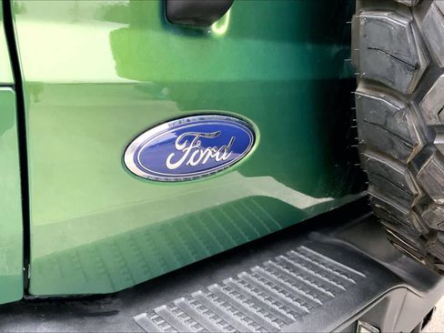 Used 2022 Ford Bronco Badlands image 9