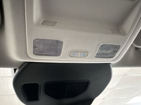 Used 2022 Ford Escape SE image 46