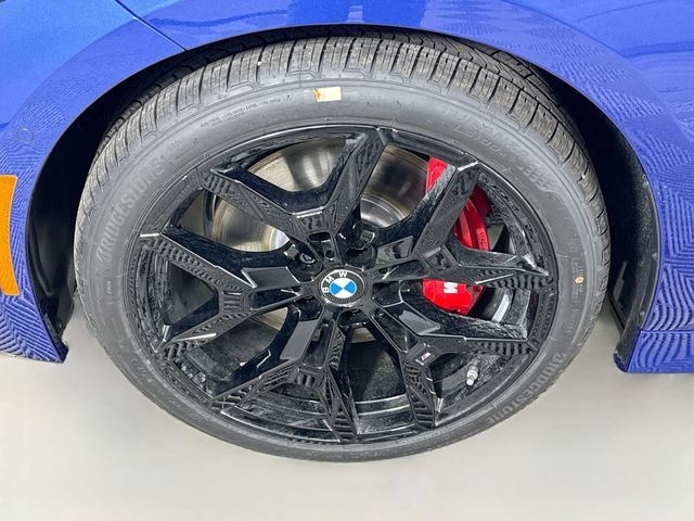 New 2026 BMW 330i xDrive Sedan w/ M Sport Package AWD/4WD image 32