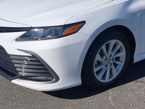 Used 2024 Toyota Camry LE image 12