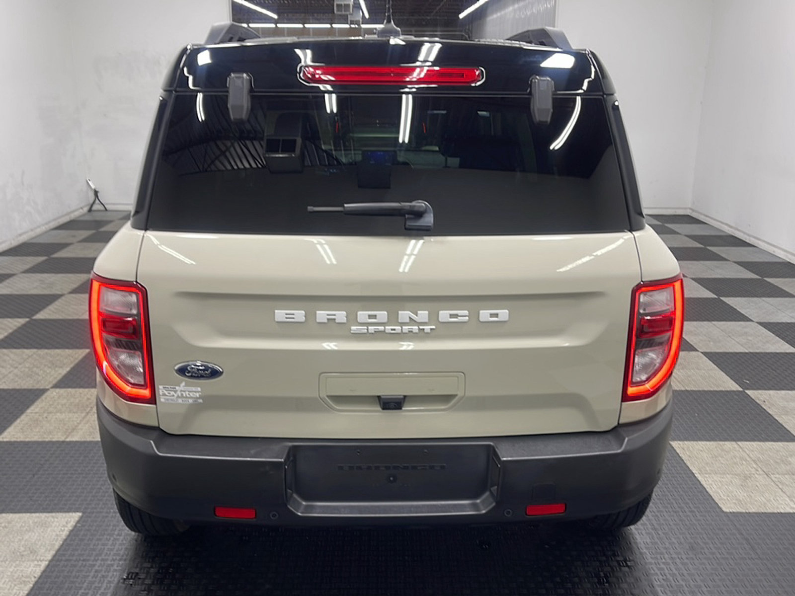 Used 2024 Ford Bronco Sport Outer Banks AWD/4WD image 17