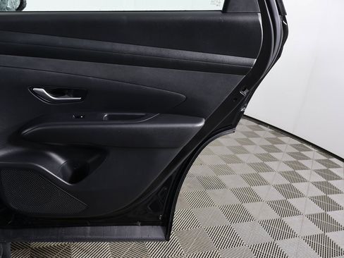 Certified 2025 Hyundai Tucson SE image 21