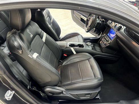 Used 2020 Ford Mustang Shelby GT500 w/ Technology Package image 37