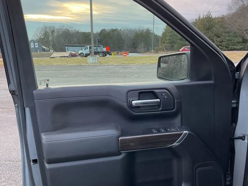 Used 2019 Chevrolet Silverado 1500 LT w/ All-Star Edition image 28