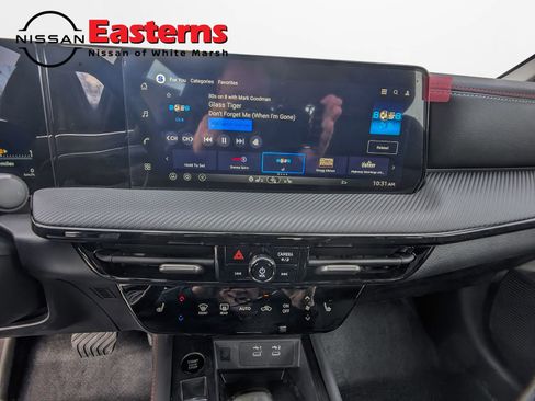 New 2026 Nissan Kicks SR image 12