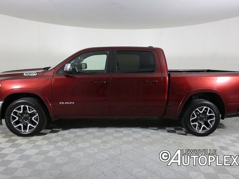 Used 2025 RAM 1500 Laramie AWD/4WD image 9