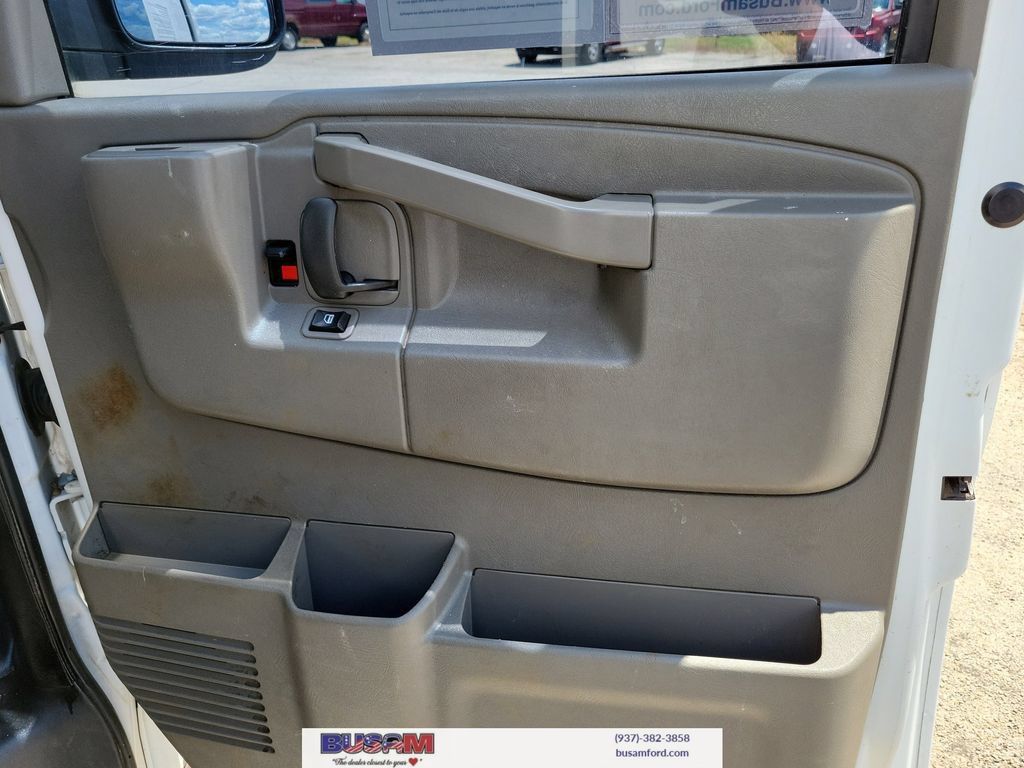 Used 2020 Chevrolet Express 2500 w/ Communications Package RWD image 12