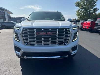 New 2026 GMC Yukon Denali w/ Sun & Power Step Package