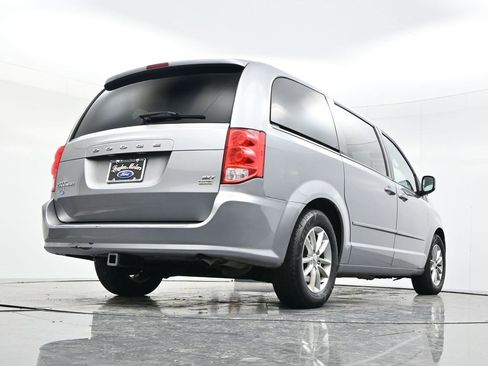 Used 2016 Dodge Grand Caravan SXT image 52