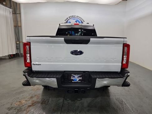 New 2026 Ford F250 XL w/ XL Chrome Package image 5