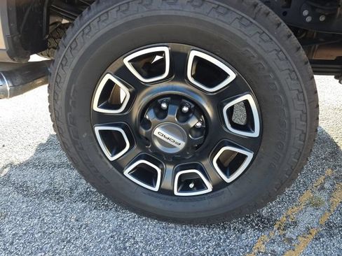 Used 2024 Ford F350 Platinum AWD/4WD image 13