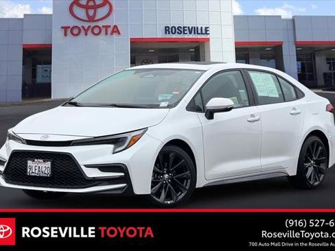 Certified 2024 Toyota Corolla XSE image 1