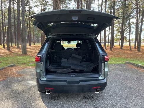 Used 2022 Chevrolet Traverse LT w/ LPO, Floor Liner Package image 18