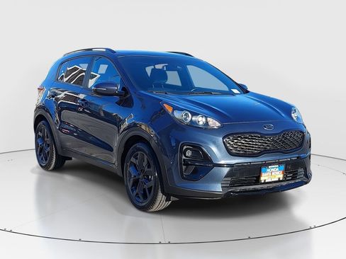 Used 2022 Kia Sportage Nightfall Edition image 3