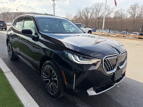 Certified 2025 BMW X3 xDrive30i w/ Premium Package image 4