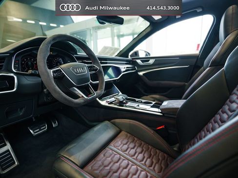 Used 2024 Audi RS 6 performance AWD/4WD image 4