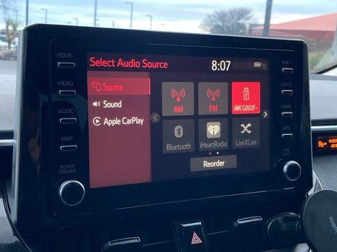 Used 2020 Toyota Corolla LE image 21