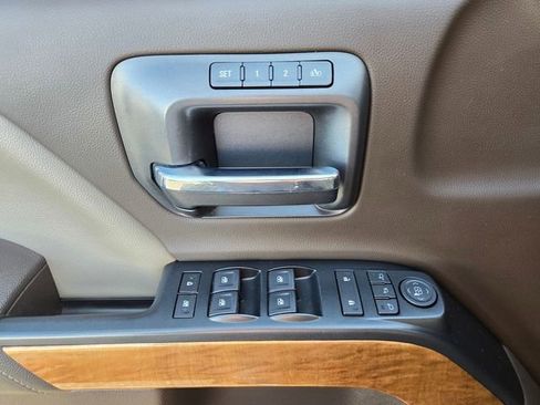 Used 2019 Chevrolet Silverado 2500 LTZ w/ Duramax Plus Package image 18