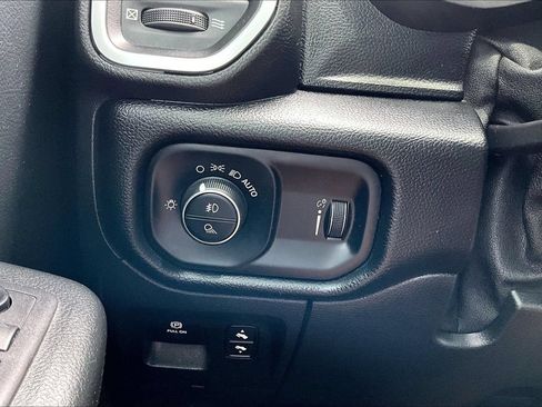 Used 2021 RAM 1500 Big Horn AWD/4WD image 26