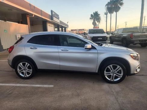 Used 2019 Mercedes-Benz GLA 250 4MATIC image 8