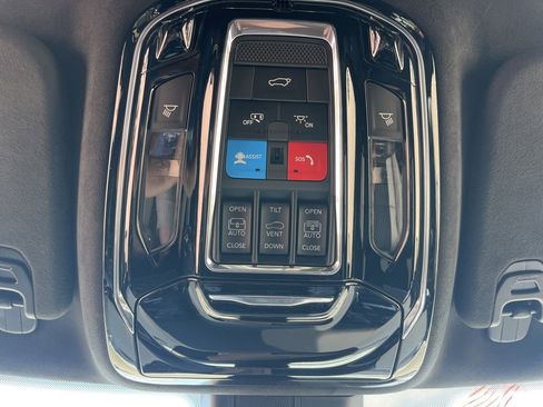 New 2024 Jeep Grand Wagoneer Series III w/ Rear Seat Video Group 1 image 23