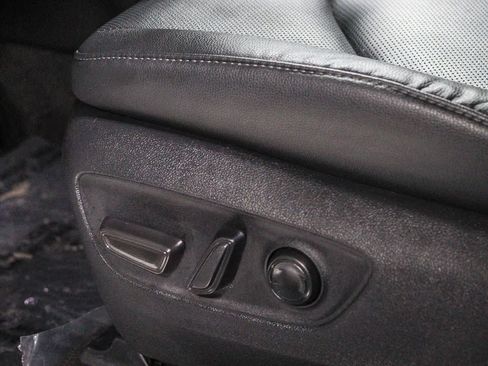 Certified 2025 Toyota Grand Highlander AWD Hybrid image 23