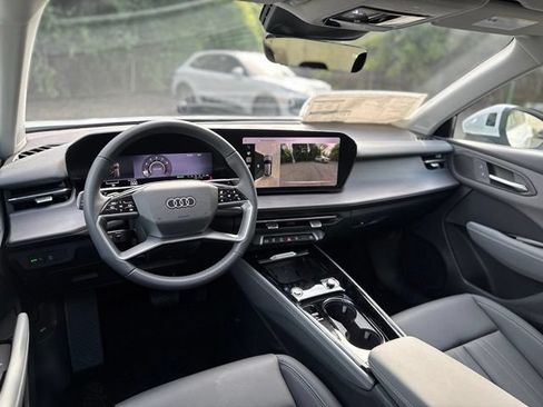 New 2026 Audi Q3 quattro 2.0T AWD/4WD image 14