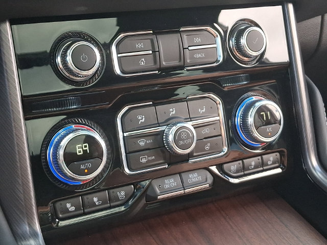 Used 2024 GMC Yukon Denali Ultimate AWD/4WD image 14