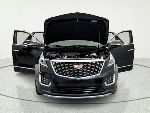 Certified 2025 Cadillac XT5 Premium Luxury w/ LPO, Floor Liner Package AWD/4WD image 15