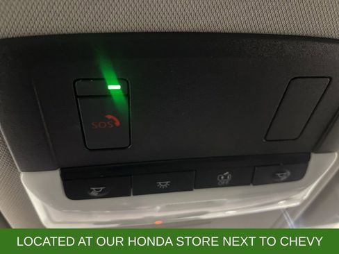 Used 2022 Nissan Rogue SV image 19