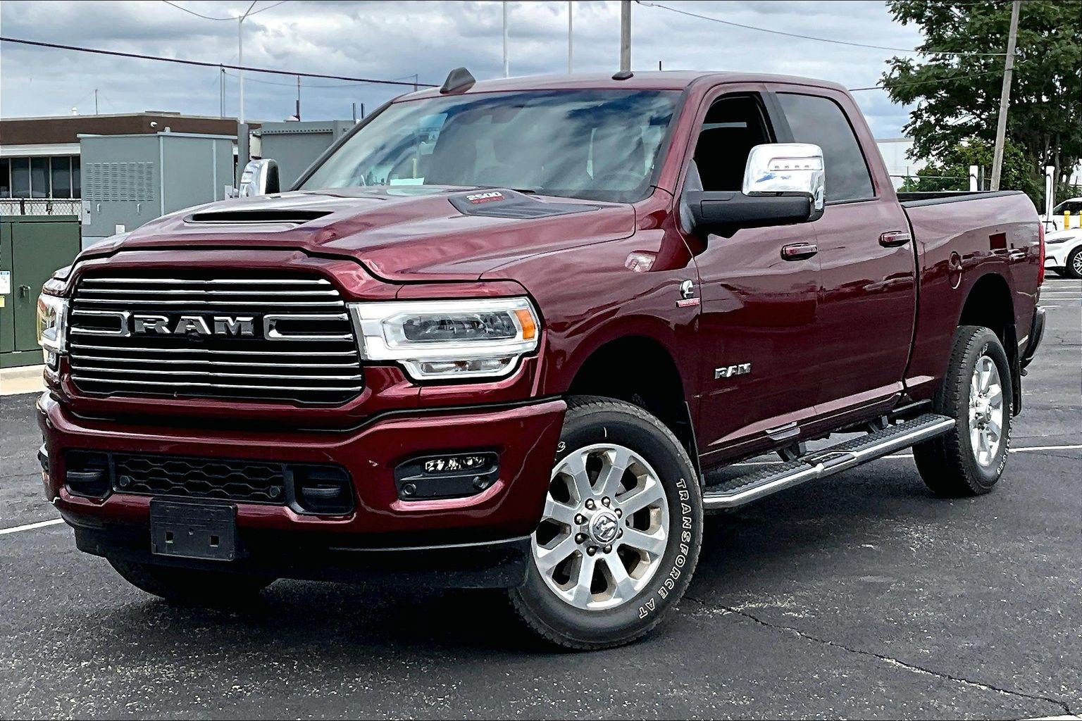 Used 2024 RAM 2500 Laramie w/ Sport Appearance Package AWD/4WD image 8