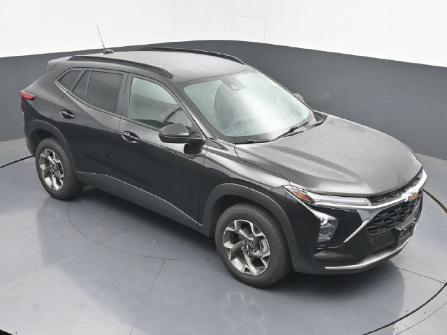 Used 2024 Chevrolet Trax LT FWD image 29