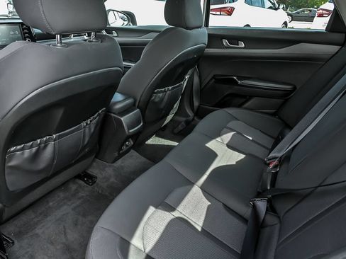 Used 2022 Kia K5 LXS FWD image 17