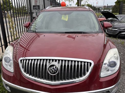 Used 2011 Buick Enclave CXL w/ Trailering Provision Package image 2