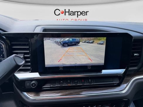 Used 2022 Chevrolet Silverado 1500 LT AWD/4WD image 23