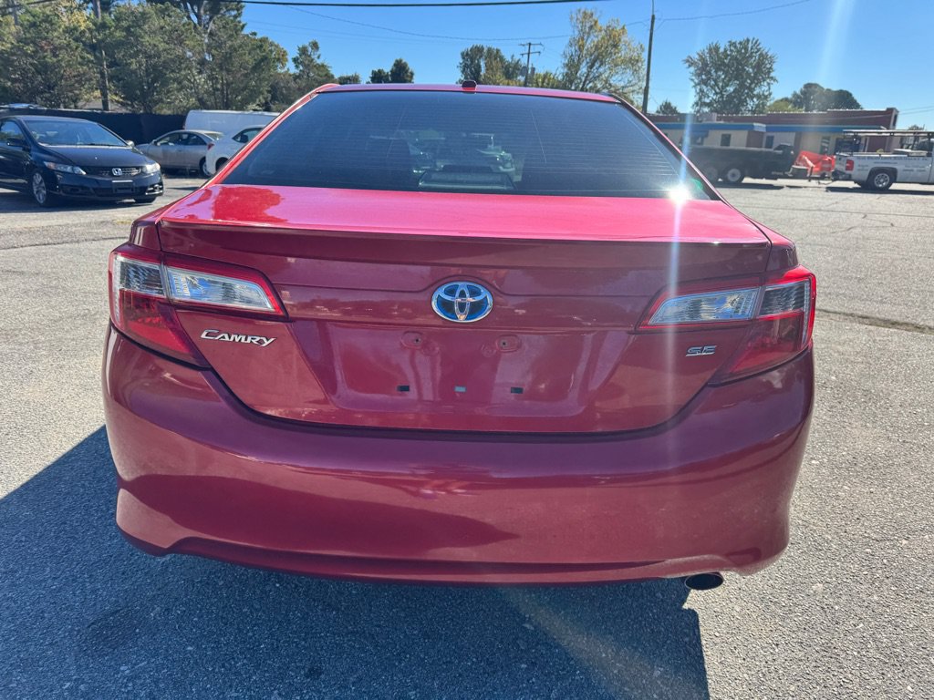 Used 2012 Toyota Camry SE FWD image 9