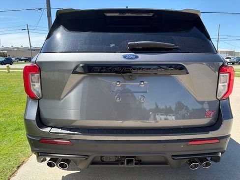 Used 2023 Ford Explorer ST AWD/4WD image 14