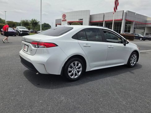 Certified 2025 Toyota Corolla LE FWD image 12