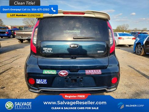 Used 2018 Kia Soul + FWD image 8