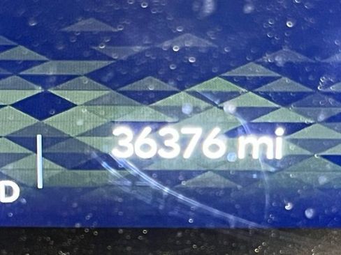 Used 2023 Jeep Wrangler Unlimited Sahara w/ Dual Top Group AWD/4WD image 18