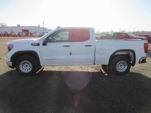 New 2026 GMC Sierra 1500 Pro w/ Pro Value Package image 9