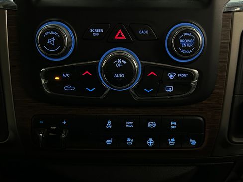 Used 2013 RAM 3500 Laramie RWD image 12