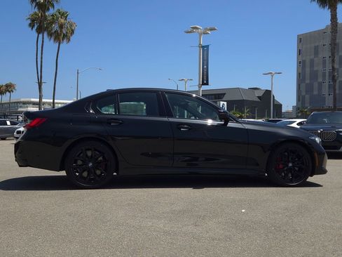 New 2026 BMW 330i Sedan w/ M Sport Package RWD image 4